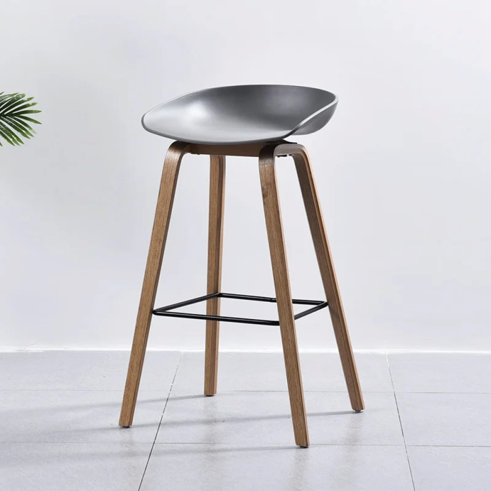 Ghế quầy bar hay stool lưng nhựa chân gỗ nhập khẩu- Mã 403A