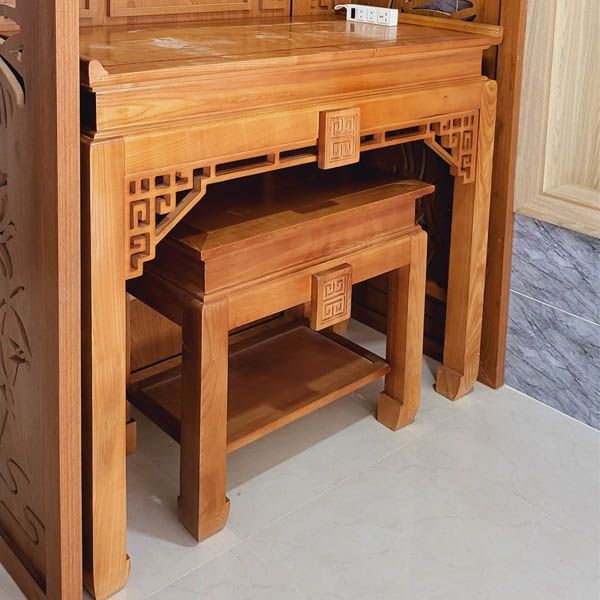 Bàn thờ gia tiên gỗ sồi kem đôn BT7
