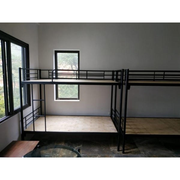 Giường sắt tầng không hộc màu trắng