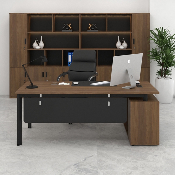 Bàn giám đốc chân sắt Oval trong hiện đại