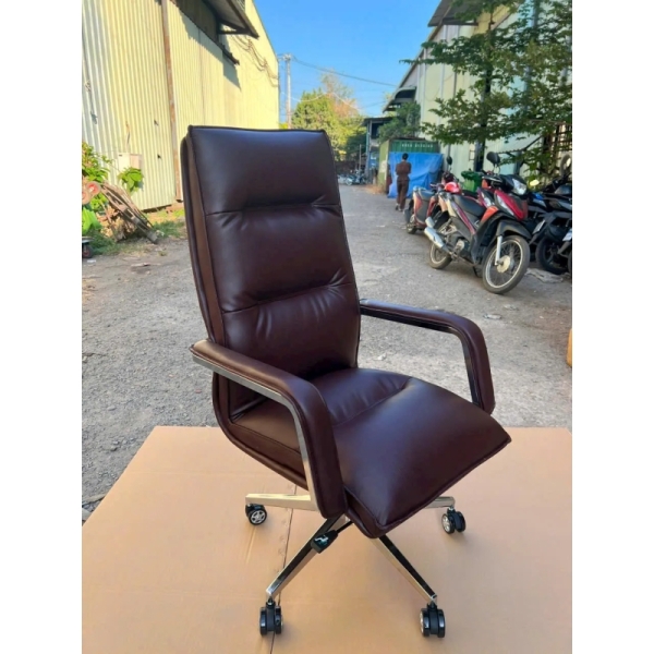 Ghế Giám Đốc Da Cao Cấp Có Tay Vịn – GGD67
