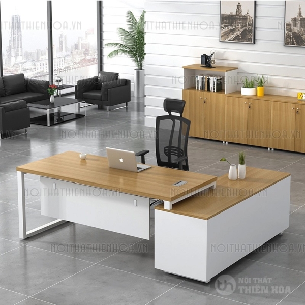 Bàn giám đốc chân sắt tĩnh điện 1m8 Ula388T-18