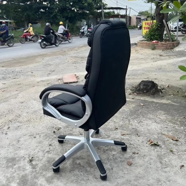 Ghế Giám Đốc Bọc Nệm Êm Ái – GGĐ13