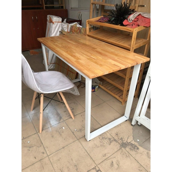 Bàn làm việc chân sắt giá rẻ chữ U trắng cao su