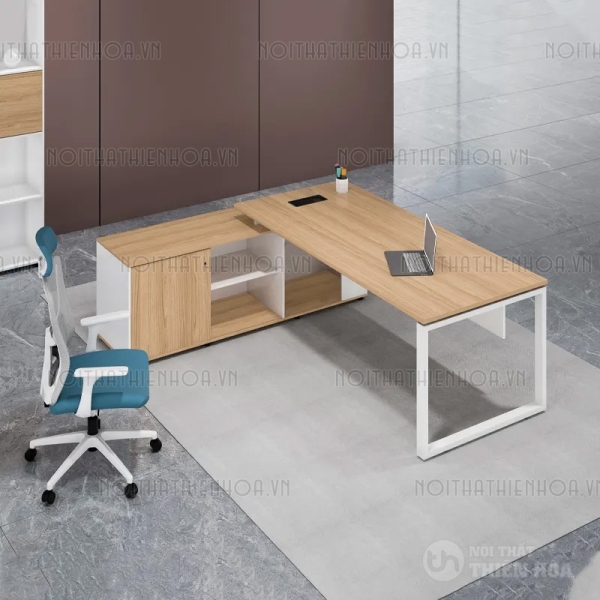 Bàn giám đốc chân sắt tĩnh điện 1m8 Ula388T-18