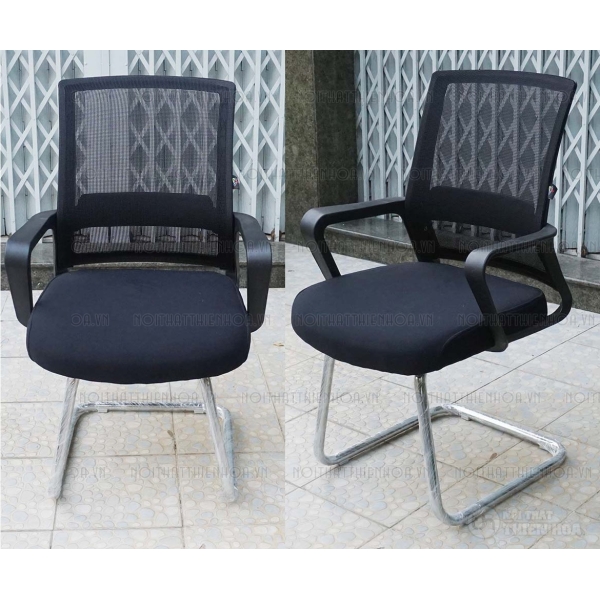 Ghế họp chân quỳ màu đen TH344