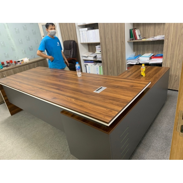 Bàn lãnh đạo, giám đốc Nomi 426G-20
