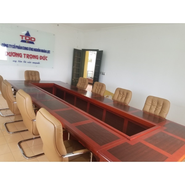 Bàn họp quầy 3.6m 07
